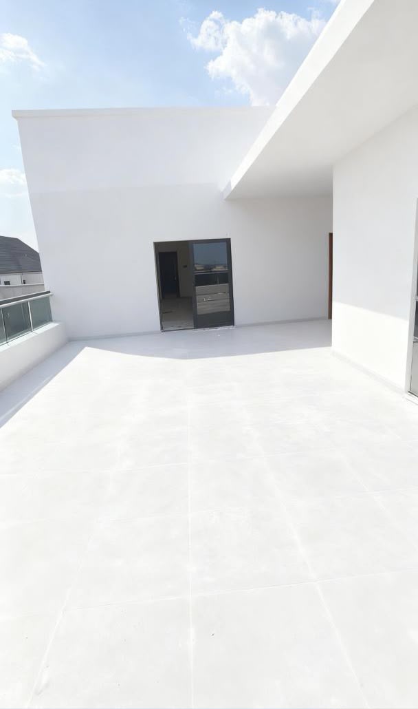 5 Bedroom Detached Duplex with Cinema & Gym — Photo 5 thumbnail